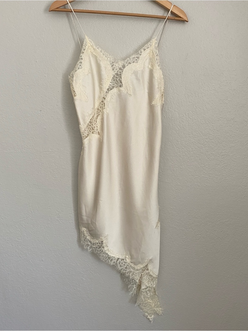 ZARA Slip Dress Women’s S Oyster White Satin Lace Asymmetric Side Slit VNeck NWT - Picture 2 of 12